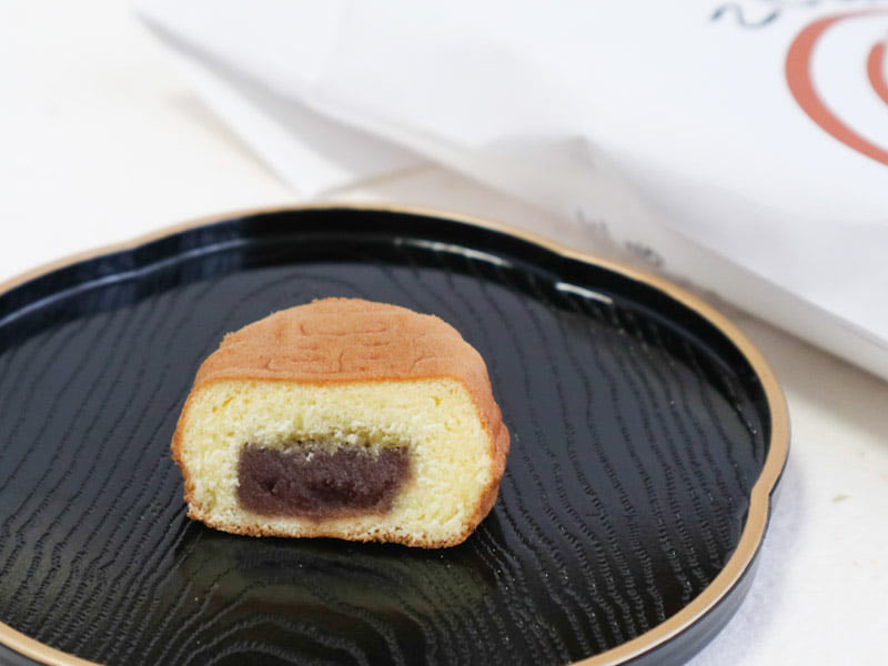 三鳩堂 人形焼 こしあん 断面