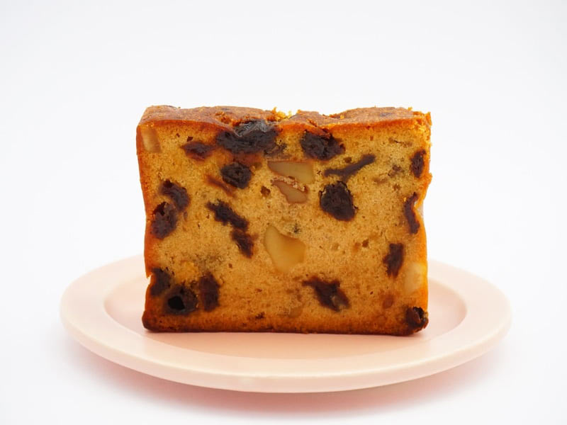 新宿中村屋 アイリッシュケーキ 中身の写真 レーズン