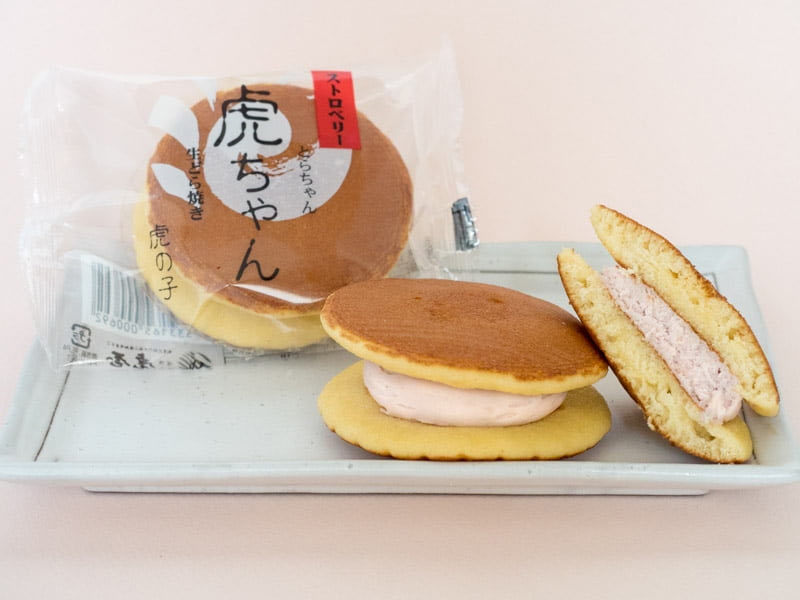 虎屋 虎ちゃん 中身(ストロベリー)