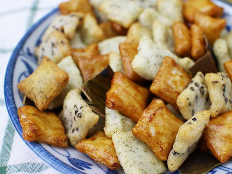 だるま堂谷汲あられミックスのアップ写真