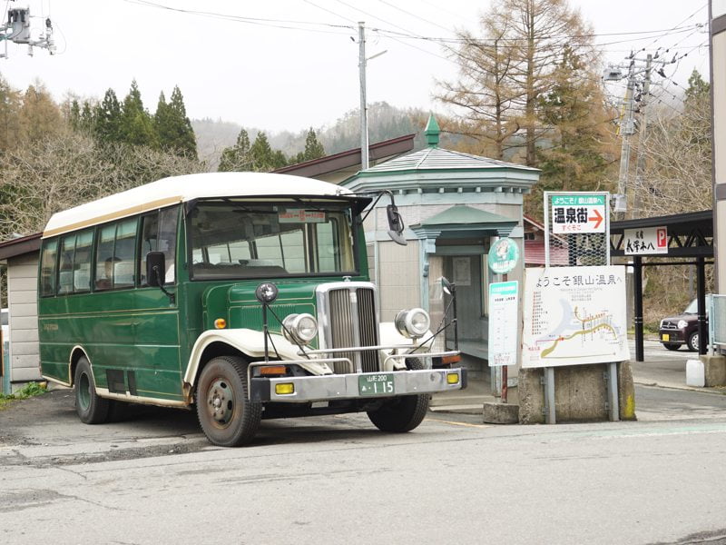 銀山温泉　バス