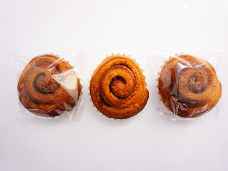 ベーグル屋ハル シナモンロール 開封した写真