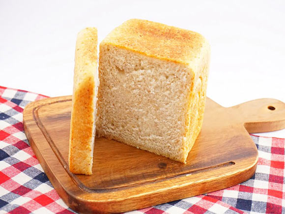 ベーグル屋ハル　ミニ角食パン　中身の写真
