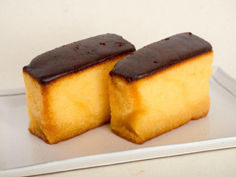 くにひろ屋 洋酒ケーキ 中身