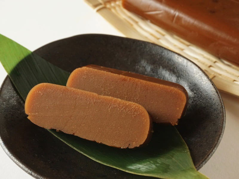 明友 くぢら餅 黒砂糖中身