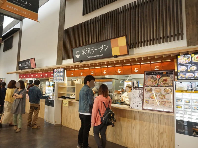 道の駅米沢フードコート2