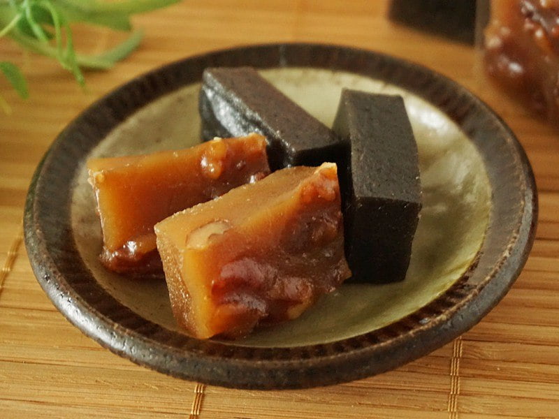 大黒屋 くるみゆべし(くるみ・黒ごまゆべし詰め合わせ)中身