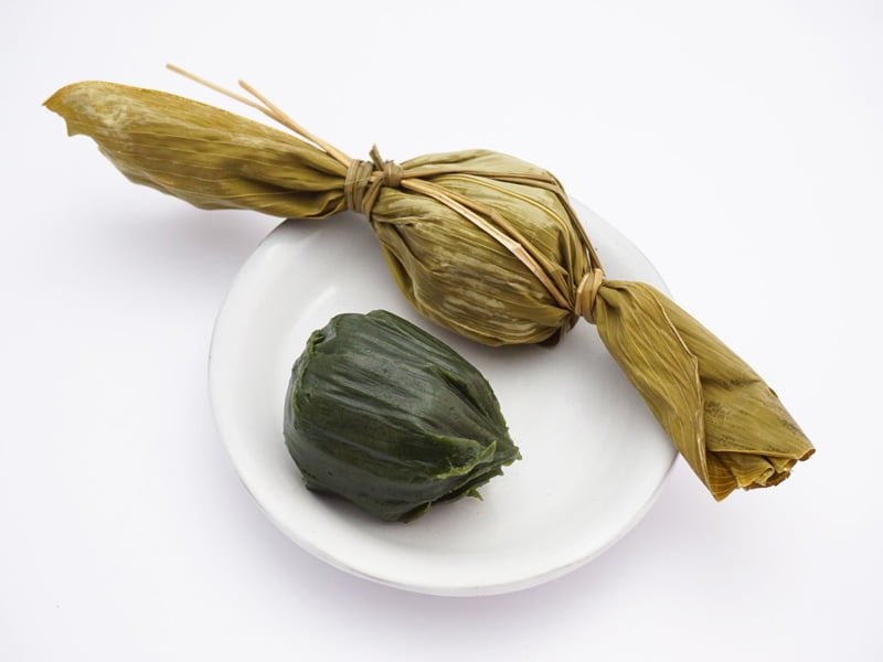 田中屋本店 笹だんご きんぴらごぼう 笹をほどいたもの