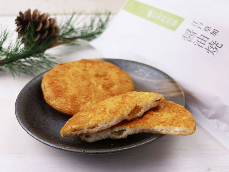 銀座松崎煎餅江戸草加醤油焼の断面の写真