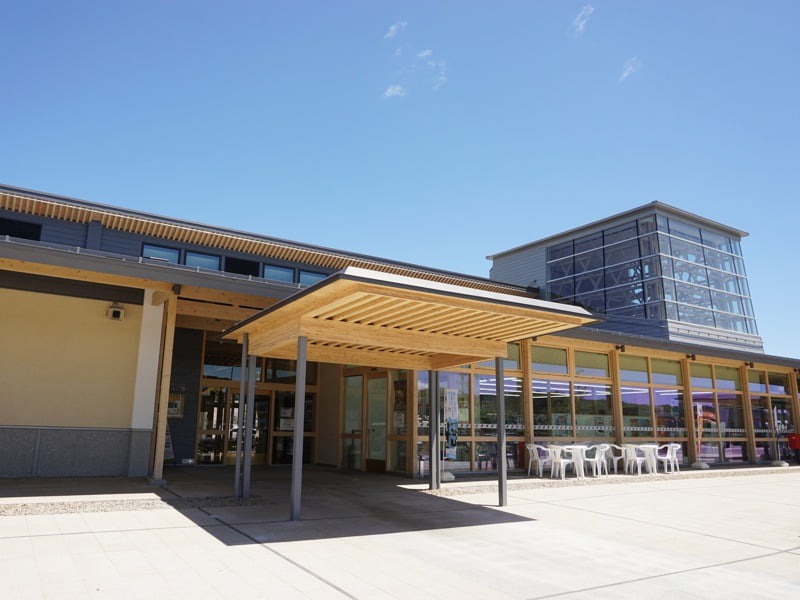 いいたて村の道の駅までい館外観