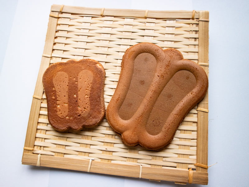 中家堂の軍配せんべいの中身