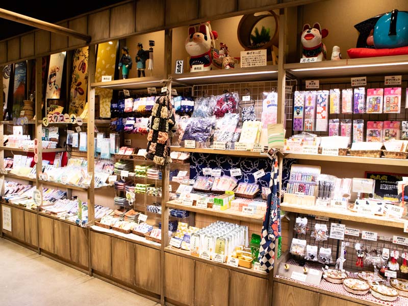 羽生PA上りのお土産売り場