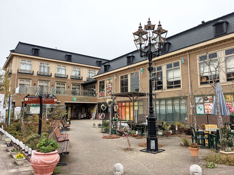 四番町スクエア