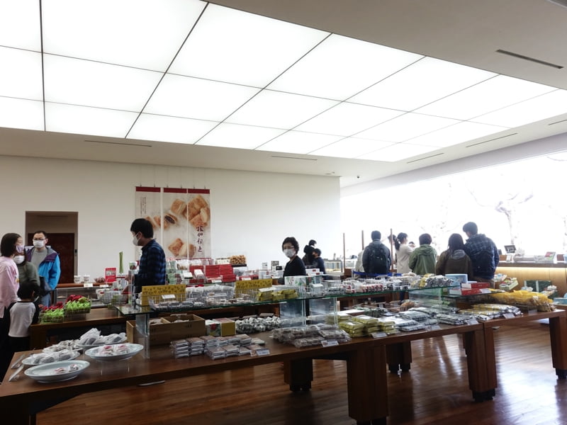 五稜郭公園の六花亭