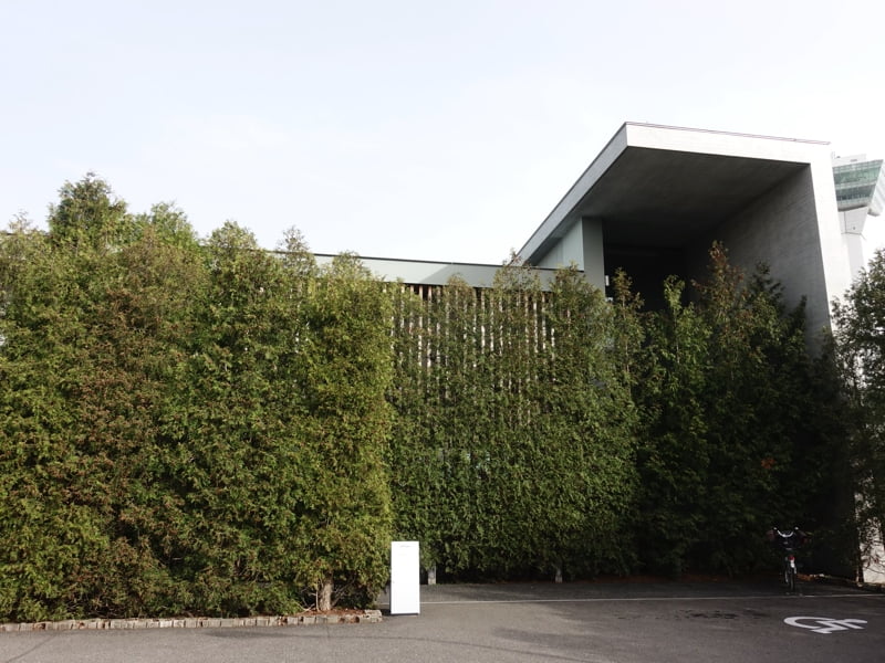 五稜郭公園の六花亭 外観