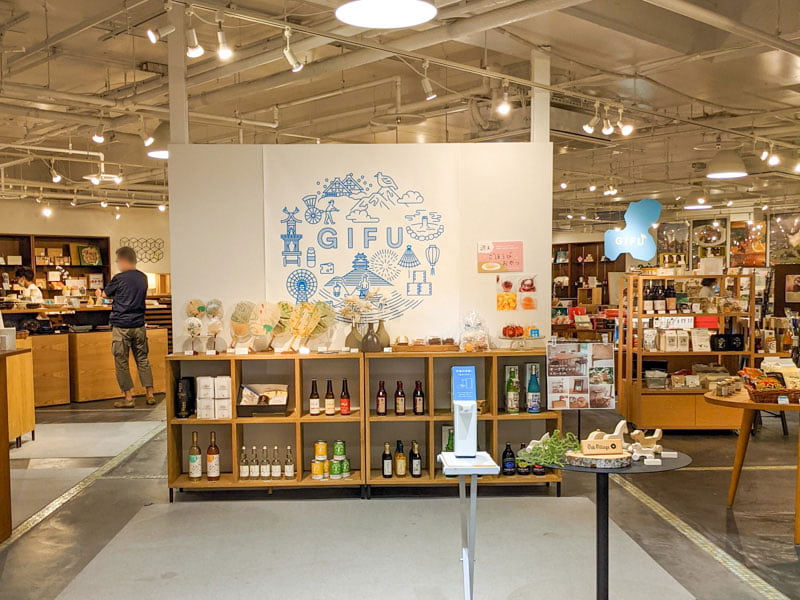 THE GIFTS SHOPの入口