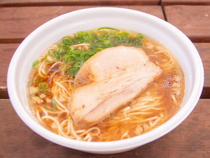 道の駅 笠岡ベイファーム:露店 ラーメンまるよし