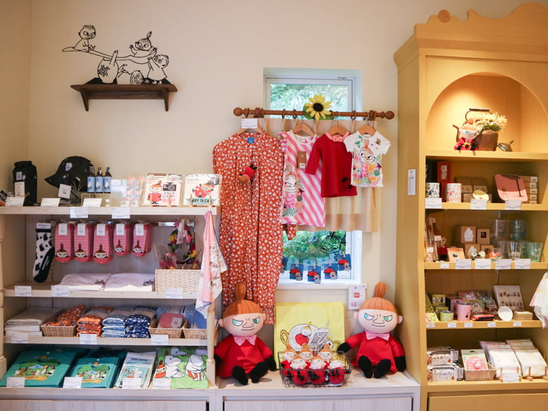 飯能・ムーミンバレーパークリトルミィの店の店内