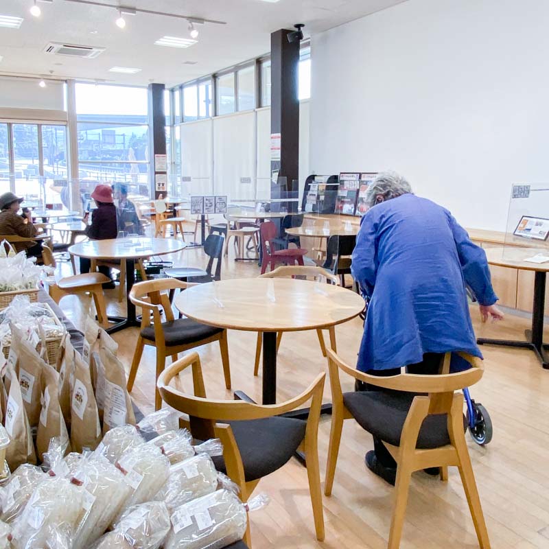 道の駅 世羅：飲食コーナー席