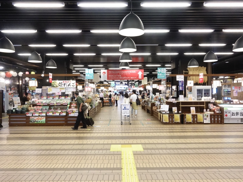 越後湯沢駅のお土産売り場 CoCoLo湯沢