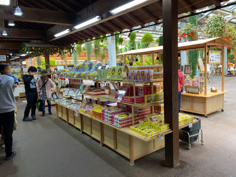 松江フォーゲルパークのお土産売り場