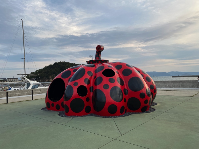 直島の赤かぼちゃ