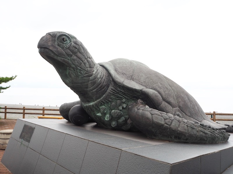 道の駅親不知ピアパーク ミリオン像