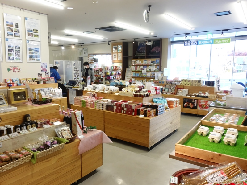 韮崎駅のお土産売り場